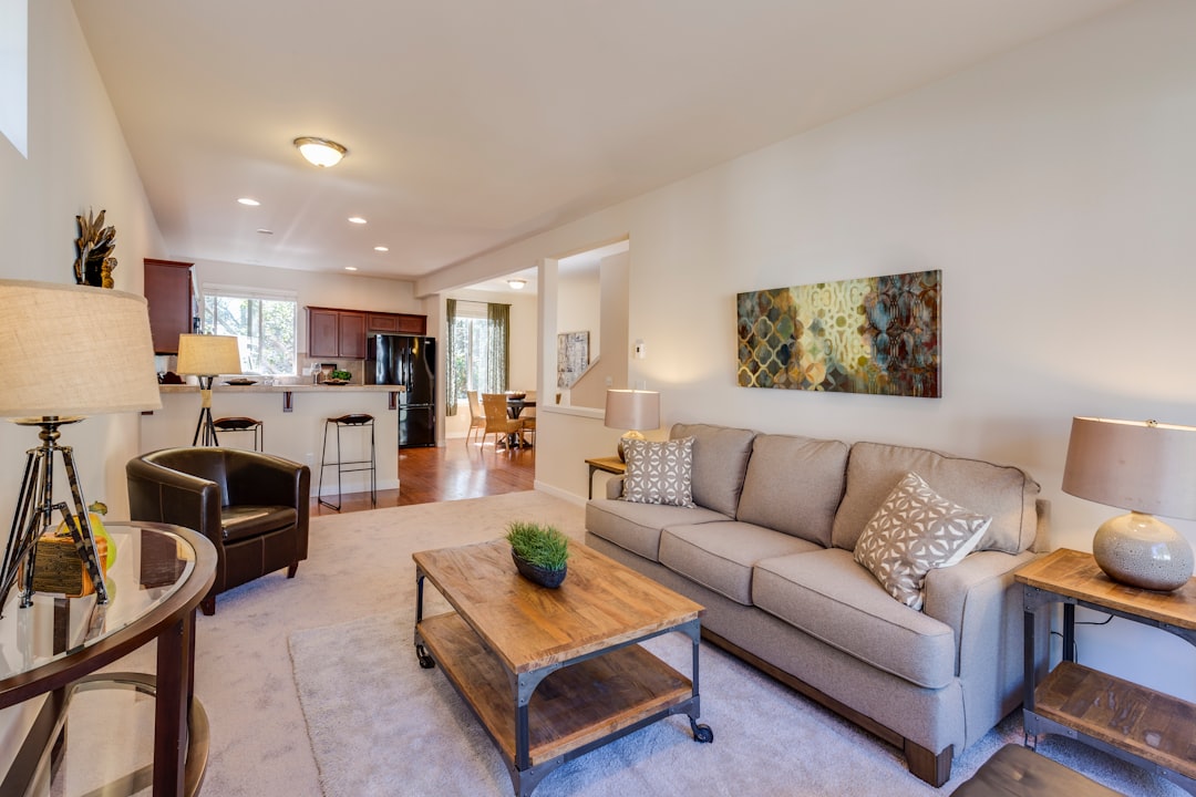 아파트 내부 공간과 면적을 확인하는 이미지